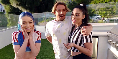 Footballer teen Jewelz Blu and her bisexual BFFs training on a big cock