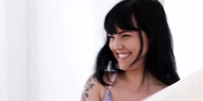 Pillow Fight with Young GF Tetti Dew Korti Leads to Amazing Sex