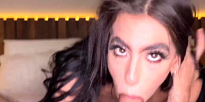 Brunette babe with a tight body