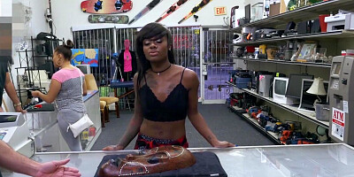 Incredibly hot ebony Lexxi Deep has interracial sex