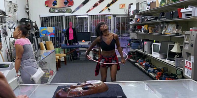 Incredibly hot ebony Lexxi Deep has interracial sex