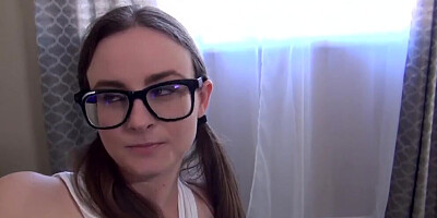 Watch Jay Taylor getting down on her Knees and Suck your Big Fat Cock