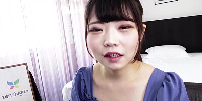 Cute amateur Korean babe is enjoying in some solo action