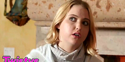 Twistys - MILF Olivia Austin Trains Younger Lesbian Chloe Cherry