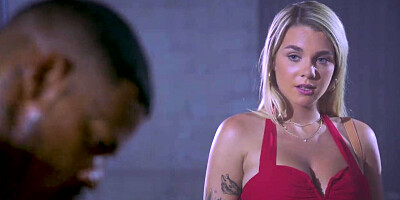 BLACKED Riley Reid gets DP'd by two Bulls
