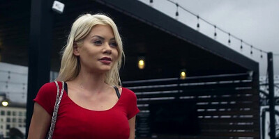 Superb blondes Riley Steele & Elsa Jean are sharing lucky man in 3some