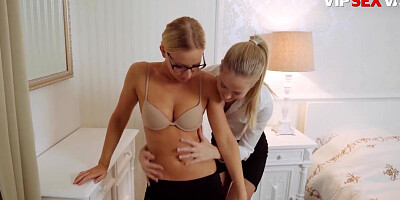 Kiara Lord & Sicilia are sharing their mate's phallus in a 3some