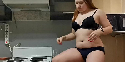 Chubby chick Alisa Kiss gets so horny in the kitchen