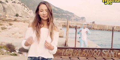Cute girl found a secluded place in public for quick outdoor sex with her boyfriend