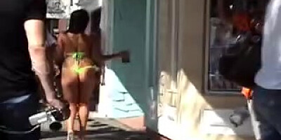 Voyeurchamp wish festival exhibitionist