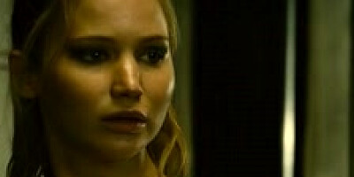 Jennifer Lawrence - Building At The End Of The Street