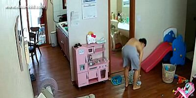 Hackers use the camera to remote monitoring of a lover's home life.545