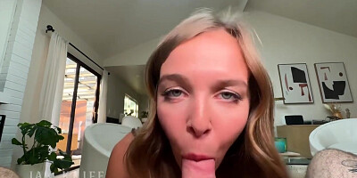 Seductive Coworker Forgot To Wear Her Panties And Sat On My Cock