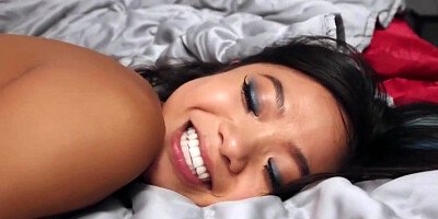 Tight teen 18+ Begs For Anal