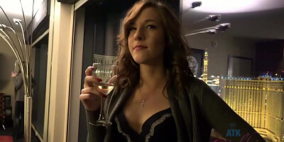 Molly Manson - She Can Talk And Talk And Talk