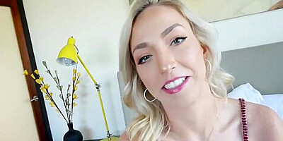 Skinny Zoe Parker Bangs In Missionary Pose With Her Bro