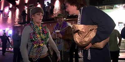 SpringBreakLife Video: Mardi Gras Street Flashers