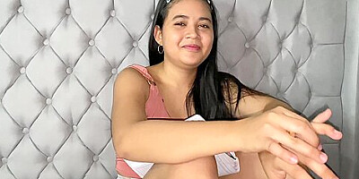 College student 18+ Seduces His Classmate