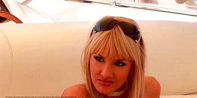 Natalli Di Angelo - Explosive Natallis Pussy Licking Video