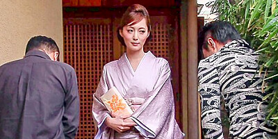 Sweet Geisha Is Actually A Sexy Yakuza - MilfsInJapan