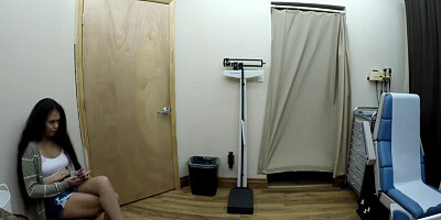 Doctor Tampa And Angel Santana In 1st Ever Gyno Exam For Ava Siren At Nurse Aria Nicoles Gloved Hands From Girlsgonegynoco