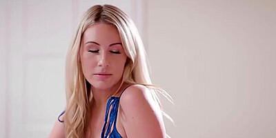 Horny Milf Bunny Watches Maya And Lulu Fuck With Louise Louellen