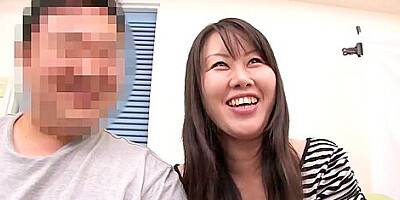 Japanese Pussy Licking Competition. 2 Guys Satisfy 4 Girls - Sofa Sex