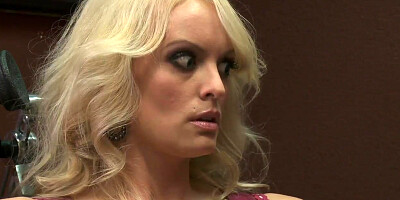 Sexy blonde MILF Stormy Daniels sucks dick properly!