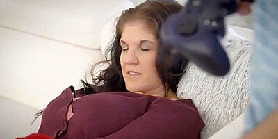 Coralyn Jewel Gilf Gets Humped By Awkward Geek