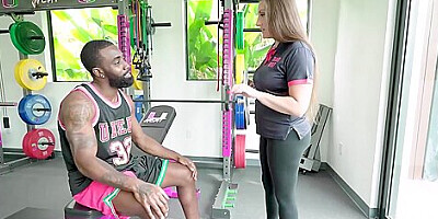 Melanie Hicks And Ace Bigs - Hot And Stepmom Dirt
