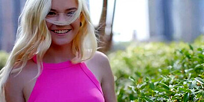 Teen 18+ Loves Having Her Tight Asshole Stretched (+18)