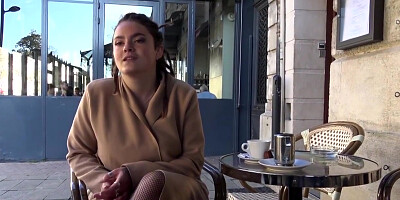 In Bordeaux With Lou, 20 Years Old, A Breathtaking Physique!