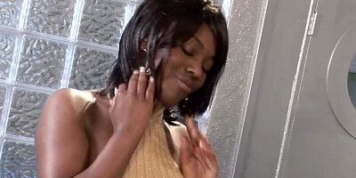 Horny ebony MILF have lesbian sex with her friend in the pub