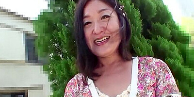 Old Asian Lady Shows How Much Experience She Has And Gets Creampied
