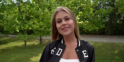 Hot cheerleader slides on the cock on the track