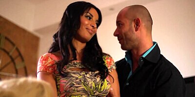 Emma Leigh, busty and horny