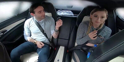 Curvy newcomer drilled after giving blowjob in car