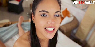 Hot Nasty Sex Tutorial With Latin Babe Apolonia Lapiedra And Her Lover