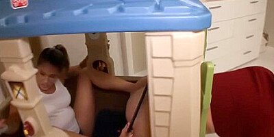 Katie Cummings & Nikki Brooks - Stuck Like Pooh