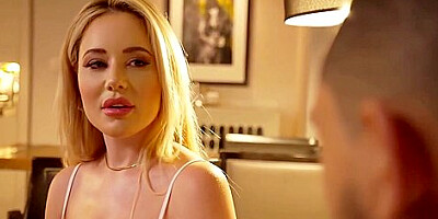 Savannah Bond Busty Aussie Savannah Bond Smothers Her Fan With Her Big Ass Full Hd - Streamvid.net