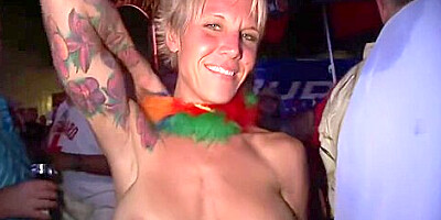 Fantasy Fest Flashers - Amateur Girls With Big Boobs