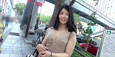 淫乱奥様は責められて悶絶しまくるドMビッチ妻ｗ