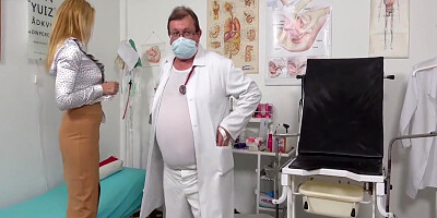 Hot Mature Examined And Made To Cum By Kinky Doctor 6 Min - Maya Evans