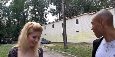 Blonde bimbo endures hardcore deep anal