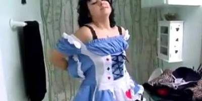 Alice in Wonderland cosplay girlfriend has public hookup with beau