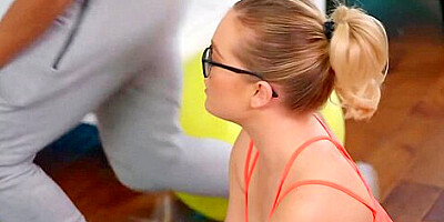 Katie Kush - Extremely Flexible Shagged In The Bush