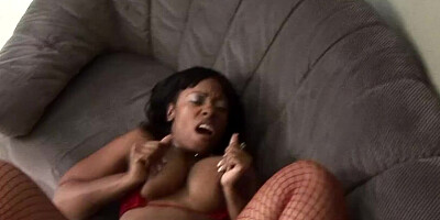 Spreading her long legs wide open the ebony made way for the BBC to penetrate