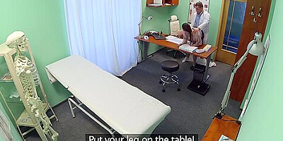 Valentina Ross In Gives Head And Gets Screwed In Doctors Office