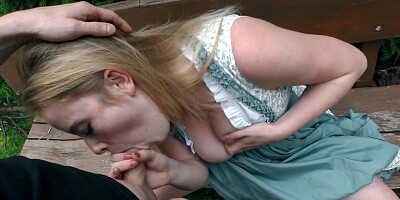 Bayrische Dirndl Hure Public Im Park Durchgenommen