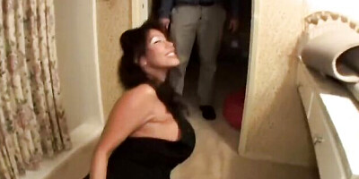 Ava's cumshot smut
